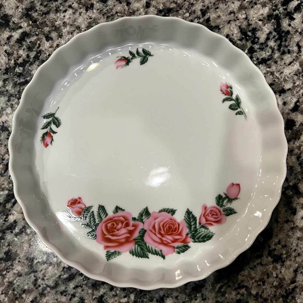 Christineholm White Porcelain Torte Tart Pie Pan Quiche Baking Dish Fluted Rose